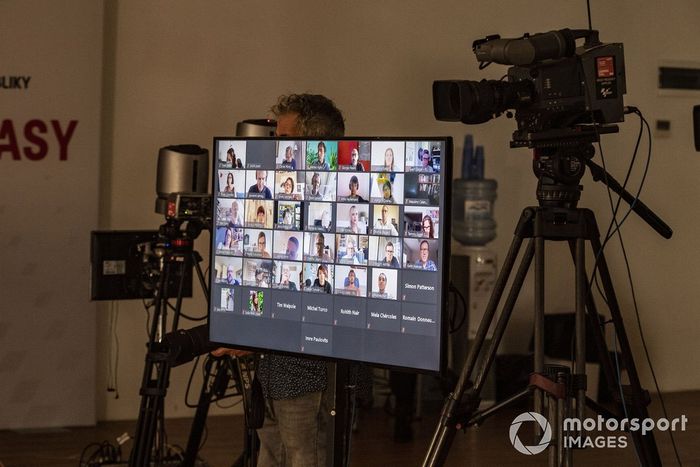 Conferencia de prensa, llamada de Zoom