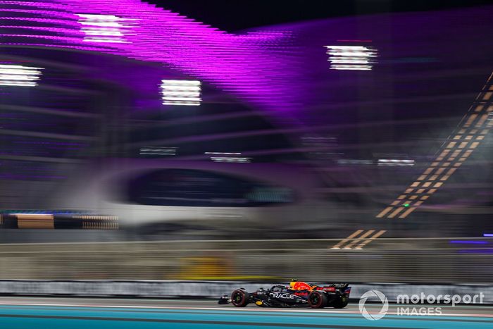 Sergio Pérez, Red Bull Racing RB18