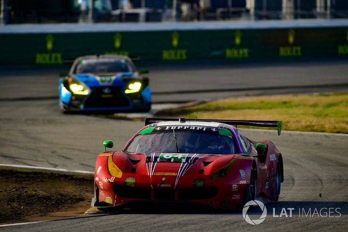 #64 Scuderia Corsa Ferrari 488 GT3, GTD: Bill Sweedler, Townsend Bell, Frankie Montecalvo, Sam Bird