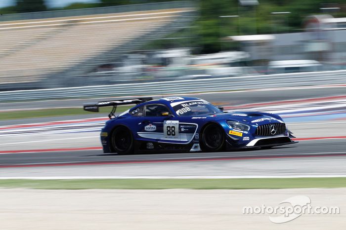 #88 Akka ASP Team Mercedes-AMG GT3: Raffaele Marciello, Michael Meadows