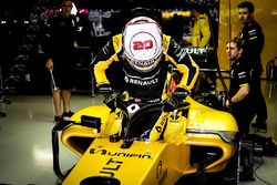 Kevin Magnussen, Renault Sport F1 Team RS16 avec le Halo