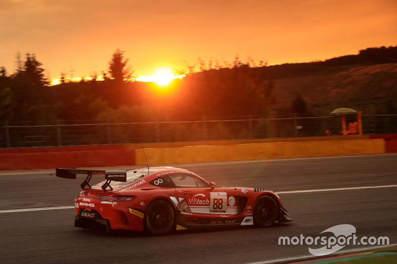 #88 AMG-Team AKKA ASP, Mercedes-AMG GT3: Tristan Vautier, Renger Van der Zande, Felix Rosenqvist