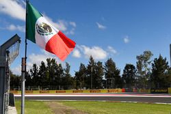 Autodromo Hermanos Rodriguez atmosphere