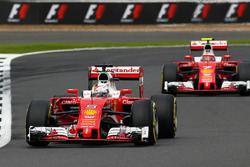 Sebastian Vettel, Ferrari SF16-H lidera a Kimi Raikkonen, Ferrari SF16-H