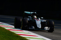Lewis Hamilton, Mercedes AMG F1 W07 Hybrid