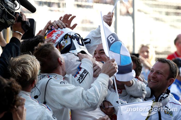 Ganador de la carrera Marco Wittmann, BMW Team RMG, BMW M4 DTM