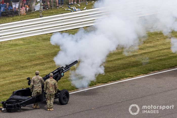 Explosión de cañón de la Guardia Nacional de Indiana