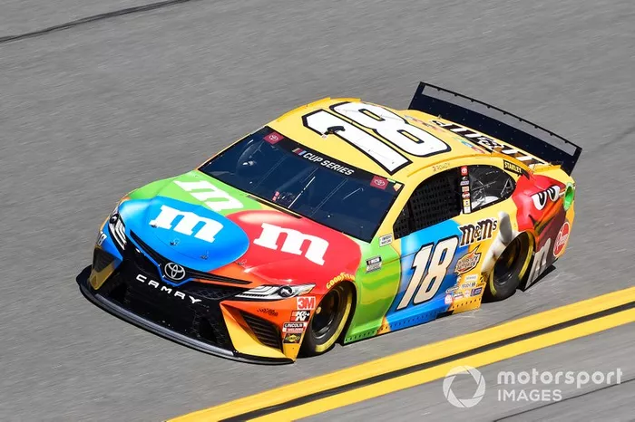 #18: Kyle Busch, Joe Gibbs Racing, Toyota Camry