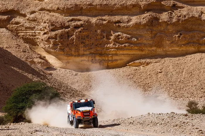 #506 Mammoet Rallysport Team De Rooy Iveco: Martin Van Den Brink, Peter Willemsen, Bernard Der Kinderen