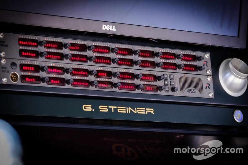 La radio de Günther Steiner, Team Principal, Haas F1 Team