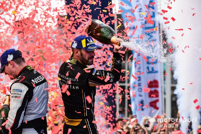 Jean-Eric Vergne, DS TECHEETAH, 1st position, celebrates with Oliver Rowland, Nissan e.Dams, 2nd position, 