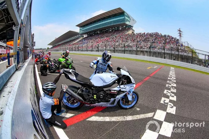 Salida de las 8h de Suzuka