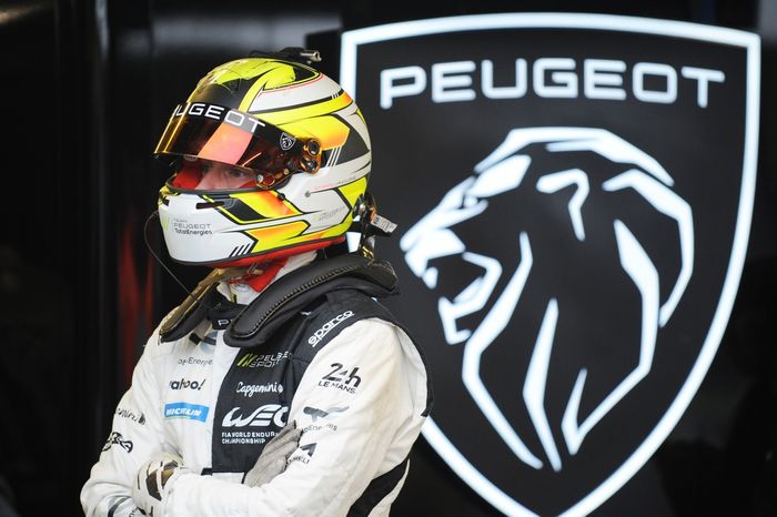 #94 Peugeot Totalenergies Peugeot 9x8: Stoffel Vandoorne