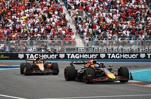 Oscar Piastri, McLaren, Max Verstappen, Red Bull Racing