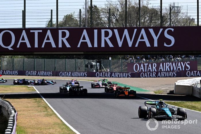 Fernando Alonso, Aston Martin AMR24 Oscar Piastri, McLaren MCL38 