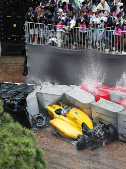 Джоліон Палмер розбив Renault Sport F1 Team RS16