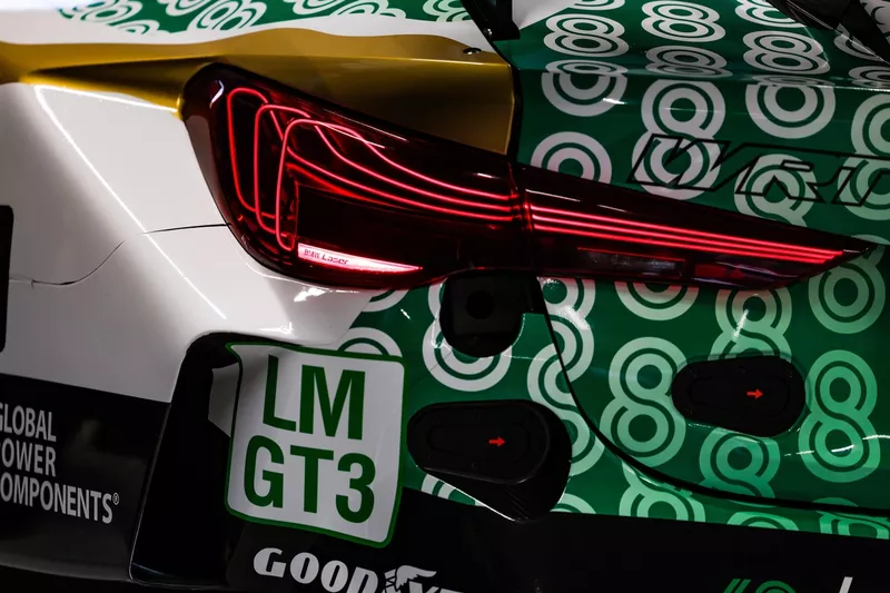 69 Équipe WRT BMW M4 GT3 Evo 