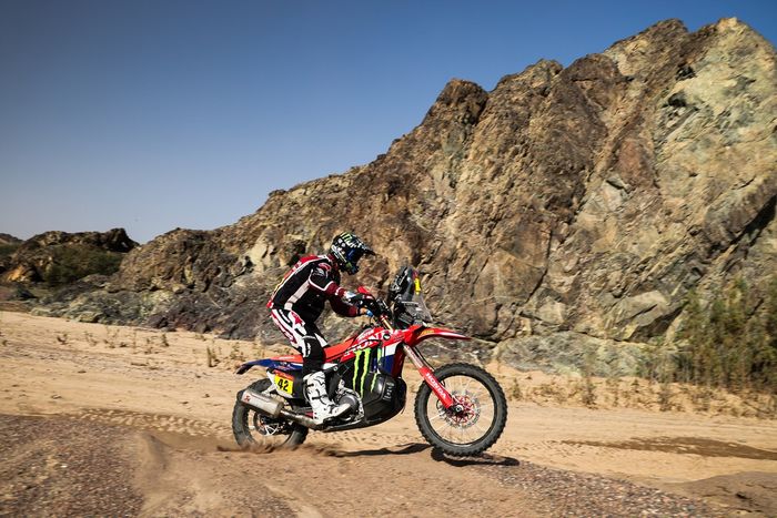 #42 Monster Energy Honda HRC Honda: Adrien Van Beveren