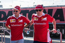 Sebastian Vettel, Ferrari; Kimi Raikkonen, Ferrari