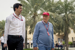 Toto Wolff, Mercedes AMG F1 Director of Motorsport and Niki Lauda, Mercedes AMG F1 Non-Executive Cha