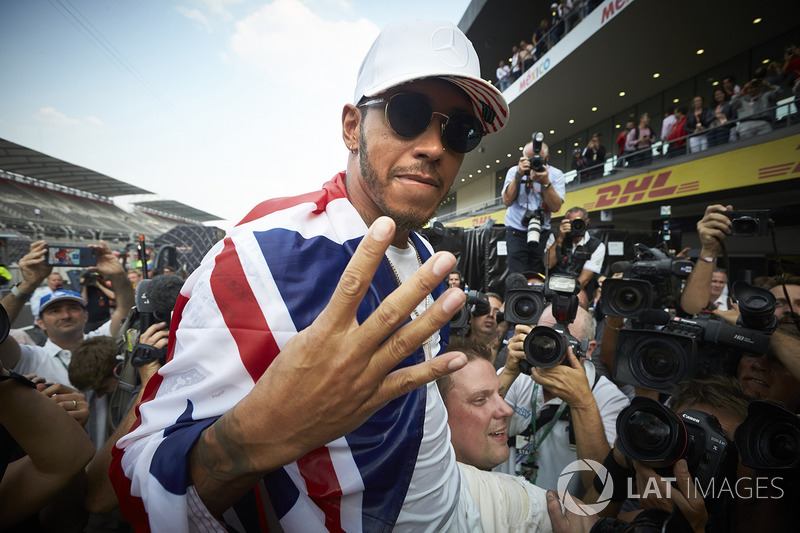 Tres de los cuatro títulos mundiales de Hamilton fueron con Mercedes.