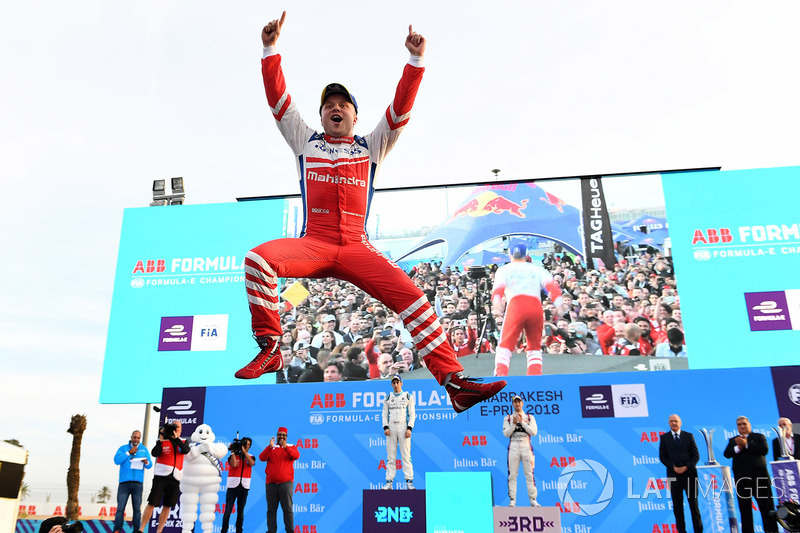 4. Podio: ganador de la carrera Felix Rosenqvist, Mahindra Racing