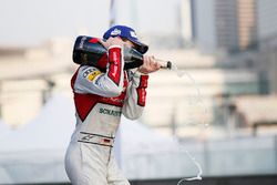 Podium: race winner Daniel Abt, Audi Sport ABT Schaeffler