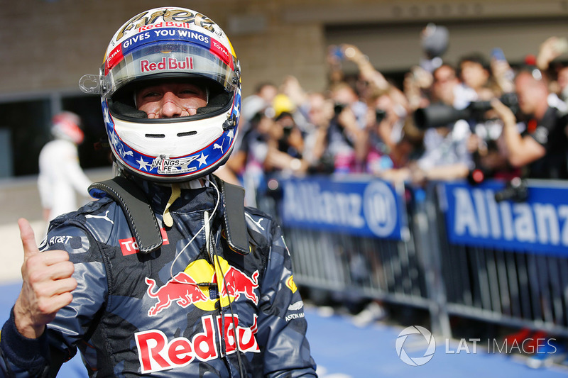 Daniel Ricciardo (Evel Knievel)