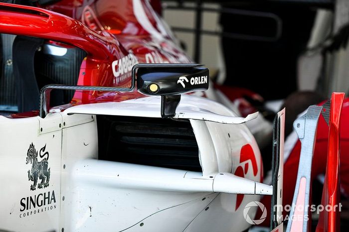 Detalle aerodinámico del retrovisor del  Alfa Romeo Racing C39 