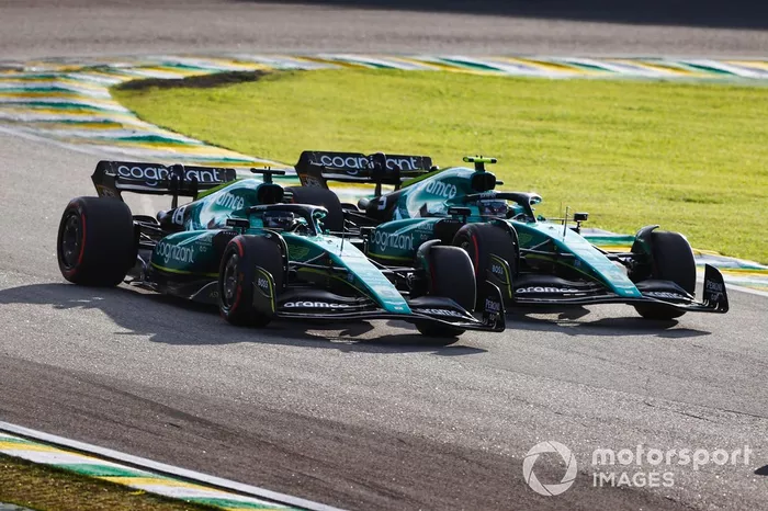 Lance Stroll, Aston Martin AMR22, Sebastian Vettel, Aston Martin AMR22