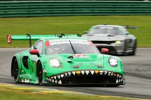 #77 AO Racing Porsche 911 GT3 R (992): Laurin Heinrich, Klaus Bachler