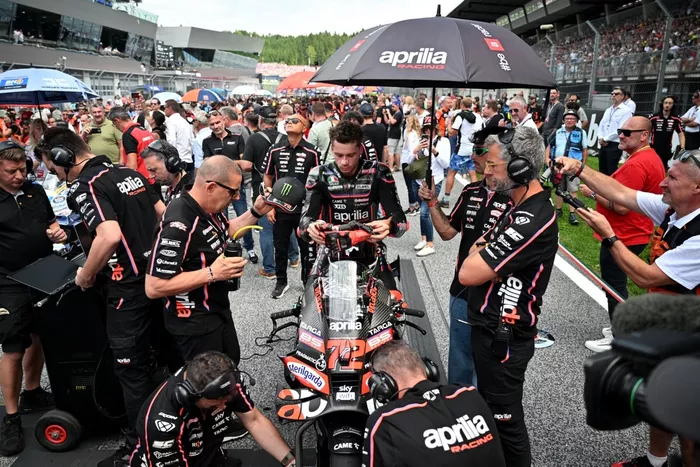 Marco Bezzecchi, Aprilia Racing