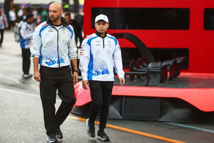 Ernesto Desiderio, Racing Bulls Race Engineer, Ayumu Iwasa, Racing Bulls