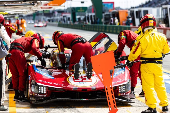  #51 Ferrari AF Corse Ferrari 499P: Alessandro Pier Guidi, James Calado, Antonio Giovinazzi