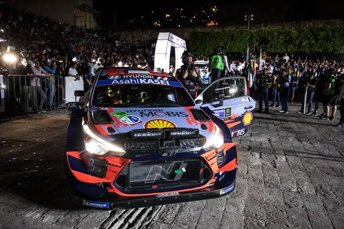 Ott Tänak, Martin Järveoja, Hyundai Motorsport Hyundai i20 Coupe WRC