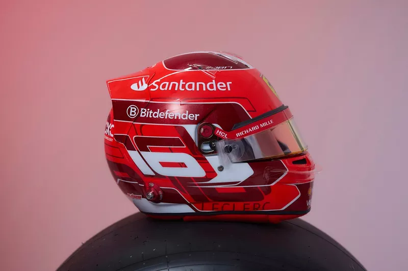 Casque de Charles Leclerc, Ferrari