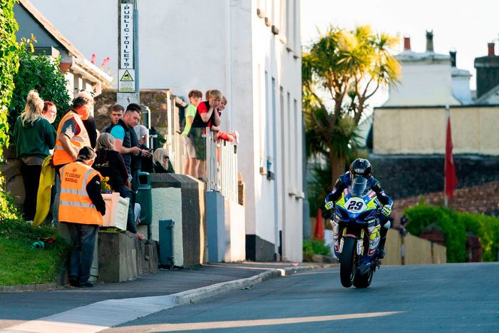 Mike Browne, Burrows Engineering / RK Racing