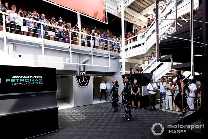 Lewis Hamilton, Mercedes y George Russell, Mercedes