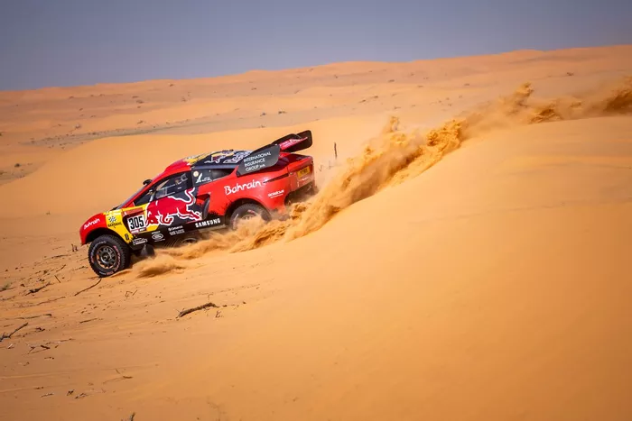 #305 Bahrain Raid Xtreme Hunter: Sebastien Loeb, Daniel Elena