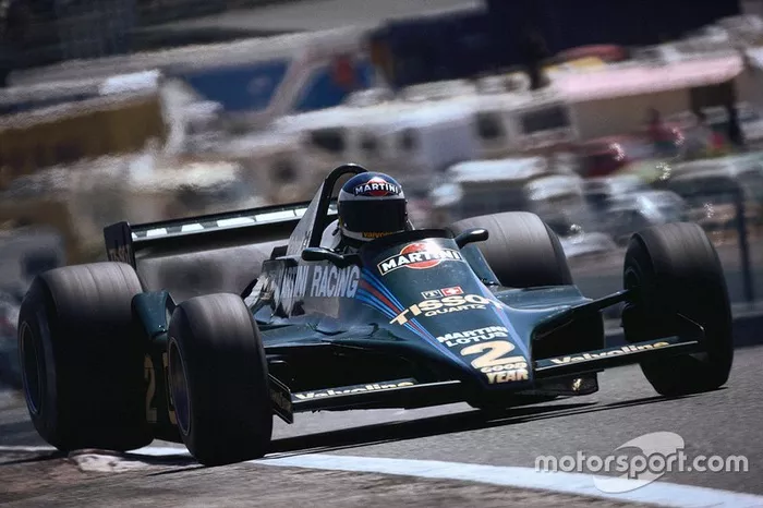 Carlos Reutemann, Lotus