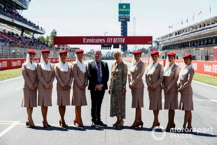 Tripulantes de cabina de pasajeros de los Emiratos Árabes Unidos