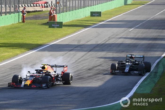 Alex Albon, Red Bull Racing RB16, Lewis Hamilton, Mercedes F1 W11