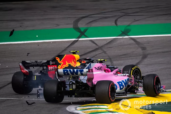 Max Verstappen, Red Bull Racing RB14 y Esteban Ocon, Force India VJM11