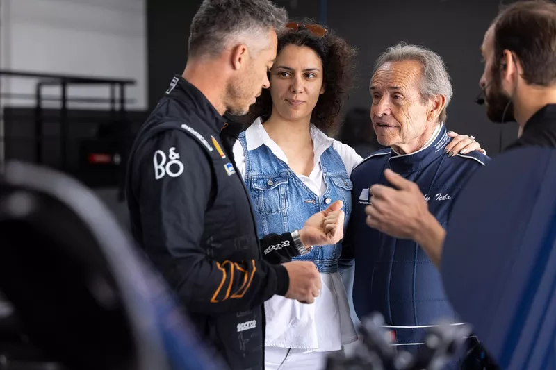 Jacky Ickx, Genesis Magma Racing Genesis, Anouck Abadie, Genesis Magma Racing, André Lotterer, Genesis Magma Racing