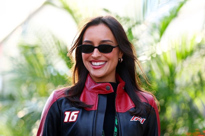 Alexandra Saint Mleux