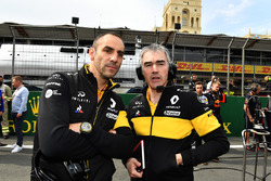 Cyril Abiteboul, Renault Sport F1 Managing Directorand Nick Chester, Renault Sport F1 Team on the grid