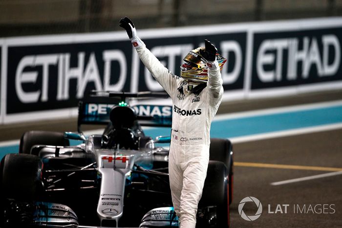 Lewis Hamilton, Mercedes-Benz F1 W08  celebra