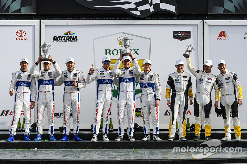 GTLM podium: first place Ryan Briscoe, Richard Westbrook, Scott Dixon, Chip Ganassi Racing, second p