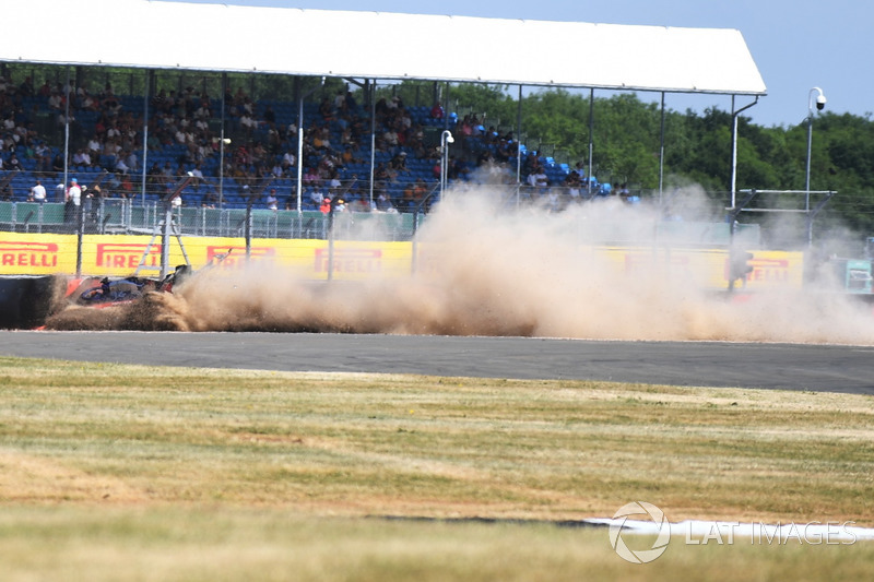 Авария: Брендон Хартли, Scuderia Toro Rosso STR13