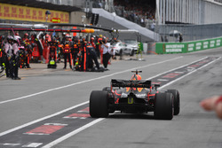 Daniel Ricciardo, Red Bull Racing RB14 pitstop